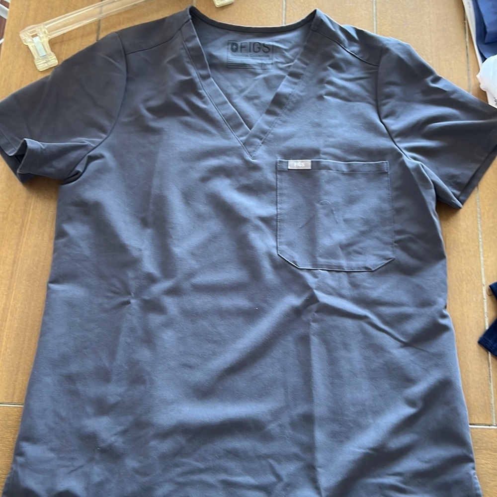 Figs Catarina dark gray womens medium scrub top excellent condition